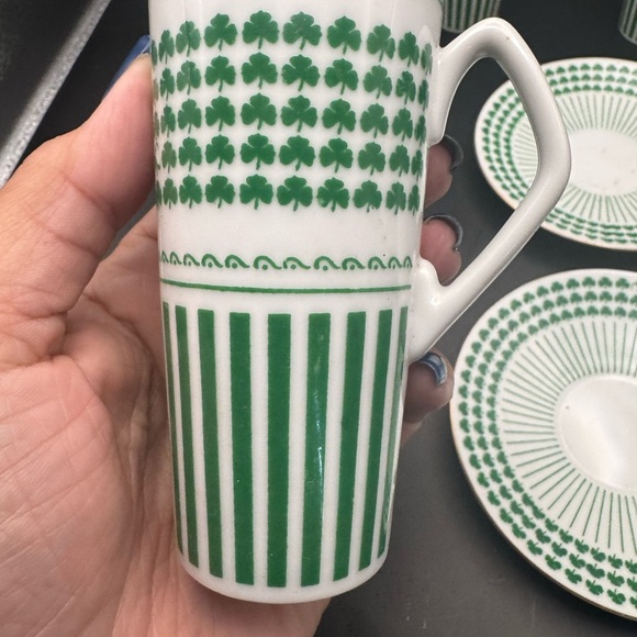 3 Demitasse Cups  & 4 Saucers NEIMAN MARCUS Japan 1970's SHAMROCK White/ Green - Picture 6 of 16